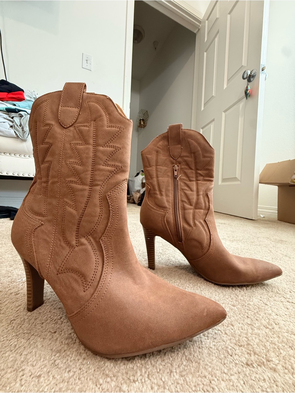 Women's Suede Western Ankle Boots — Brown